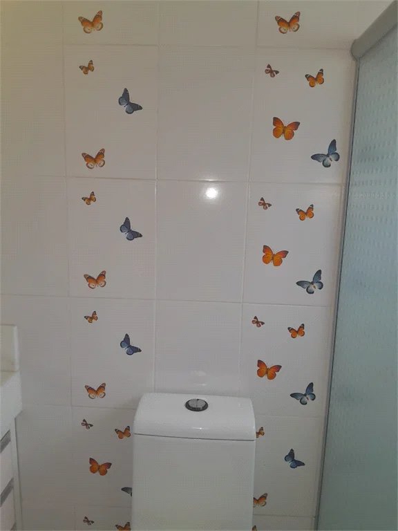 Casa à venda ou para alugar com 4 suítes em Chácaras São Carlos, Cotia, SP