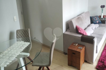 Apartamento com 67m², 3 quartos, garagem, à venda no Jardim Marajoara.