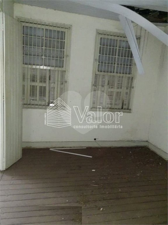 Casa Térrea com 2 dormitórios.