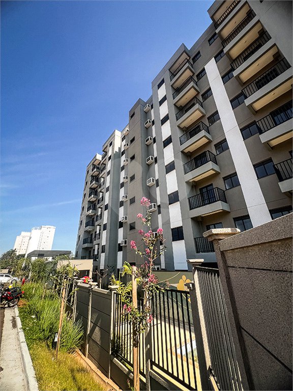 Apartamento novo para venda no condomínio Reserva dos Pinhais.
