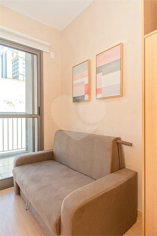 Apartamento - Prox Paulista - 1 quarto - varanda - 1 banheiro - sem garagem
