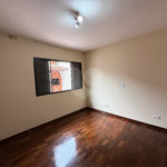 Excelente Casa de Esquina na Vila Monteiro – Oportunidade para Moradia ou Comércio