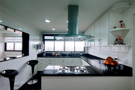 Apartamento para venda na Mooca com 4 suítes, 5 vagas. Condomínio Europa Cicero.