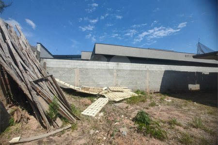 Terreno 810 metros à venda em Atibaia com projeto aprovado exclusivo de alto padrão com construção inacabada