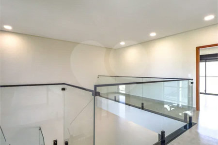 Indaiatuba - Condomínio Milano - Sobrado - 350 m² de terreno - 240 m² de área construída - 4 vagas de garagem, sendo 2 cobertas - Salas de estar e jantar integradas - 3 suítes com closet e varanda no pavimento superior - Escritório no térreo - Espaço gourmet com churrasqueira - Banheiro externo