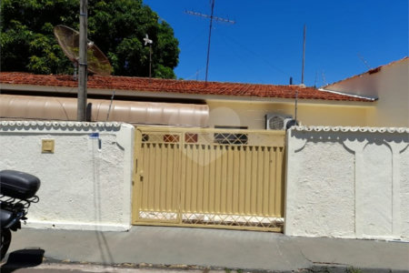 Casa à Venda na Vila Costa do Sol - São Carlos.