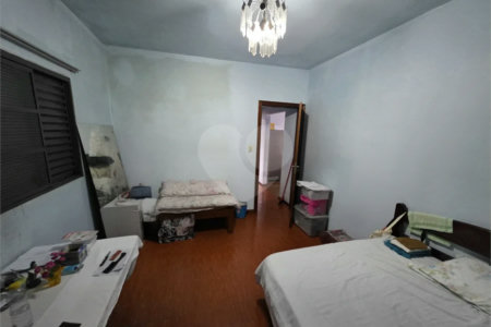 Casa térrea, 2 dormitórios com salão comercial Jd. Nova São Carlos
