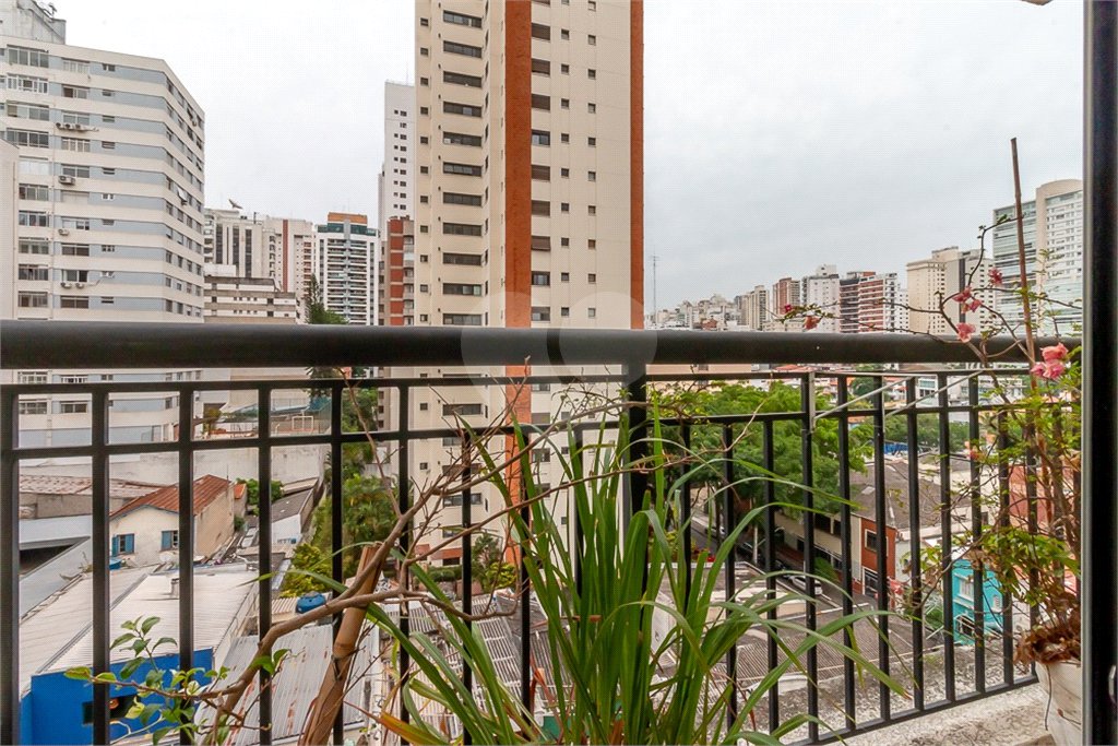 Imóvel de 240m² com 3 suítes, 4 vagas lazer completo Higienópolis