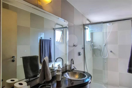 Apartamento de 117m2 com 3 dormitórios e 1 vaga na Vila Mariana