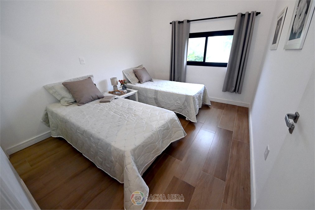 Indaiatuba - SP - Condomínio Helvetia Park - 490 m² Terreno - Sobrado com 307 m² de Área Construída - Escritório com móveis planejados - Sala de estar e jantar ampla e integradas - Cozinha planejada completa, com eletrodomésticos (cooktop, forno, coifa, geladeira, microondas) - Lavanderia