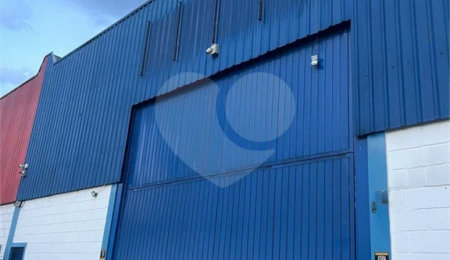 Galpão de 600m² no Centro Industrial Rafael Diniz - Bragança Paulista.