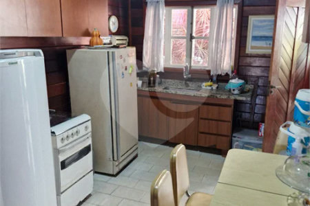 EXCELENTE RESIDÊNCIA À VENDA NO CONDOMÍNIO COLINAS VERDES – ARUJÁ/SP