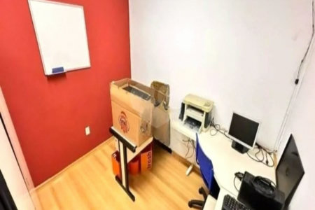 Prédio comercial com 322m², 8 salas, 3 banheiros, à venda no bairro Santo Antônio, São Caetano do Sul