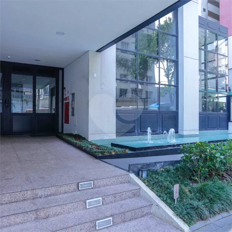 Apartamento á Venda de 1 Dormitório com Varanda na Bela Vista em São Paulo- R$ 745.000