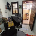 Sensacional sobrado c/ quintal e 3 dorms enormes com varanda! 12 min andando p/o metrô P Inglesa!