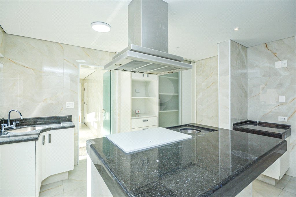 Amplo apartamento na Bela Vista com 177 m²