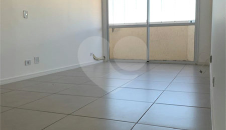 Apartamento à venda com 3 quartos, sendo 1 suíte, em Vila Clementino, São Paulo, SP
