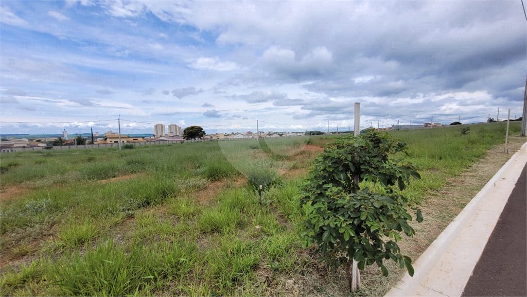 Terreno no Condomínio Monte das Araucárias