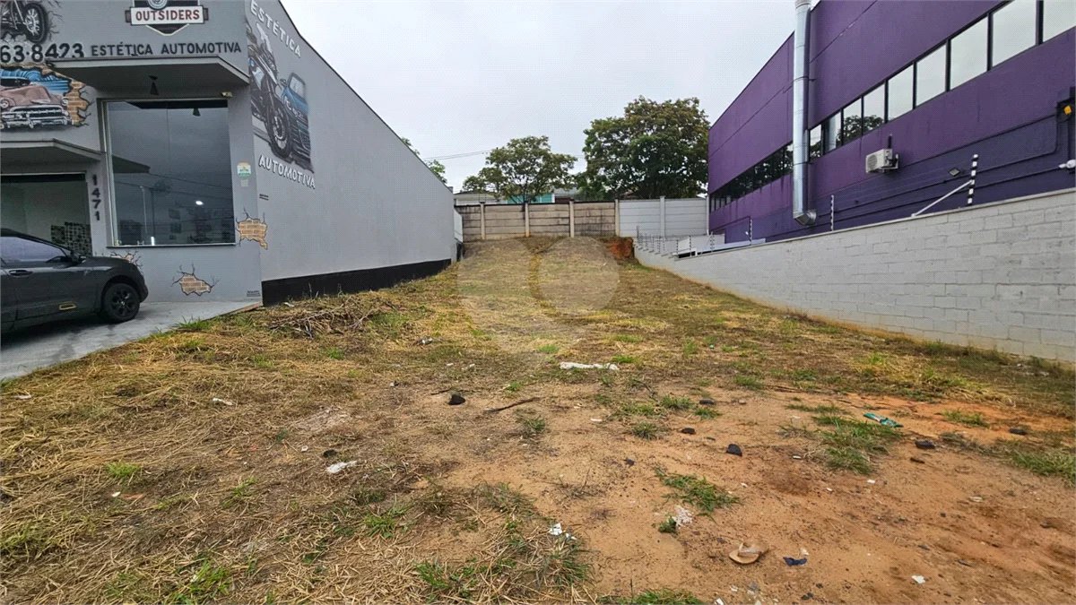 Terreno Comercial a Venda