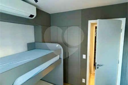 Apartamento em Vila Mariana com 33m²