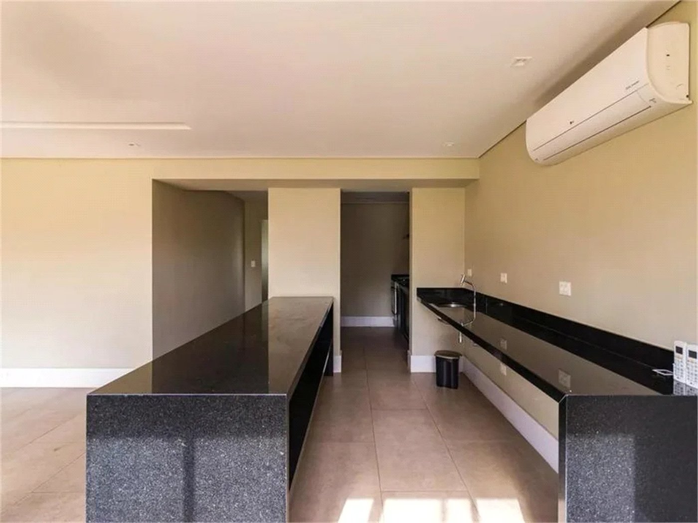 Apartamento à venda com 4 quartos, sendo 3 suítes,  em Vila Andrade, São Paulo, SP