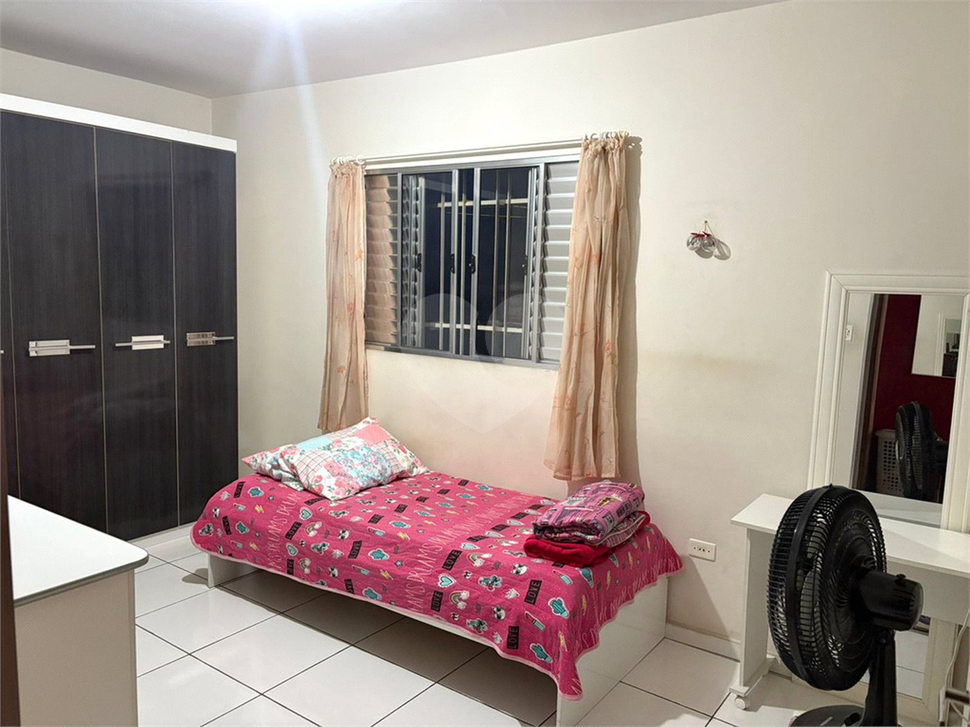 Oportunidade Casa Terrea e Ampla com 173 m² e Quintal e Área Gourmet JARDIM ARICANDUVA