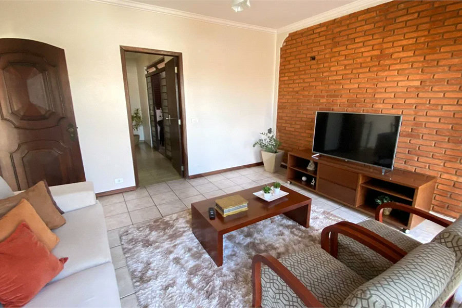 Excelente casa no Jardim Brasilia 3 dormitórios sendo 1 suíte