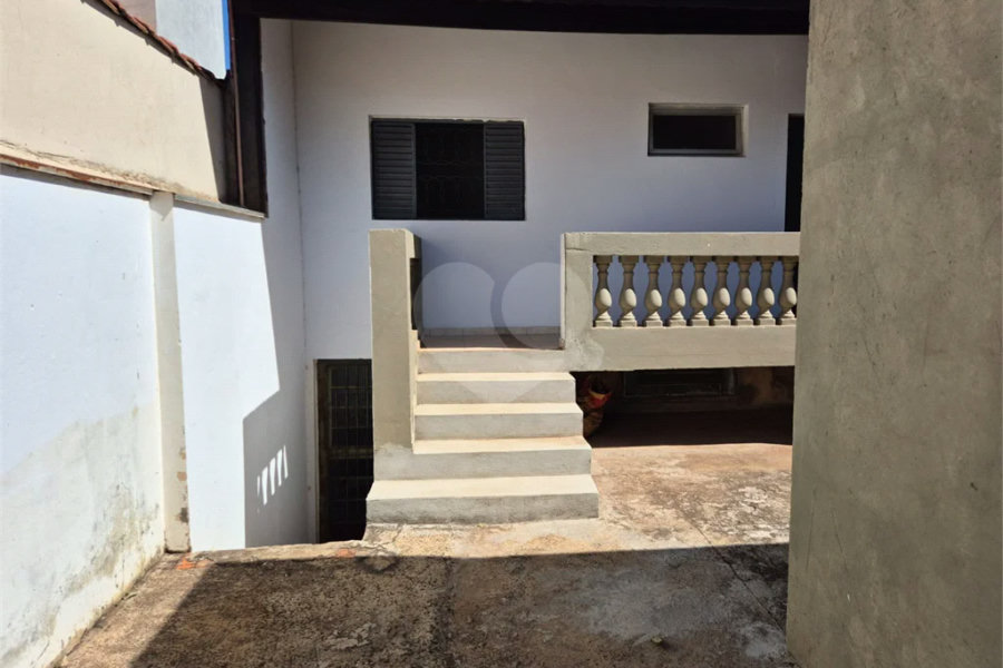 Dois imóveis em um terreno de 300 m² (12 x 25) - Com acesso independente