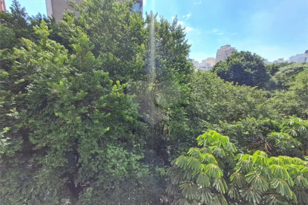 Imóvel de 226m² exclusivo com sala ampla 4 quartos, 2 suítes, 4 vagas Higienópolis