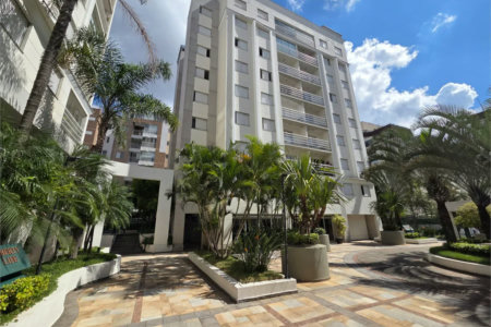 Cobertura à venda com 3 quartos, sendo 1 suíte,  em Cidade São Francisco, São Paulo, SP