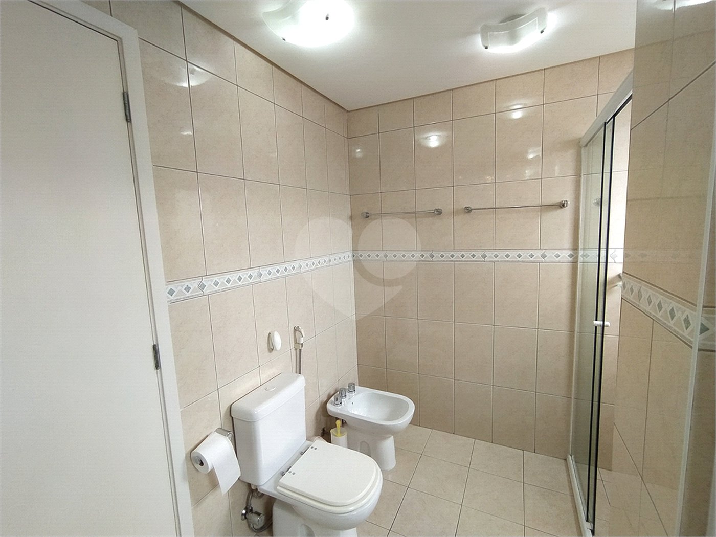 Apartamento de 145m2 com varanda gourmet 3 dormitórios e 2 vagas à venda na Chácara Klabin