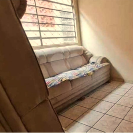 Casa térrea para venda em Descalvado/SP.
