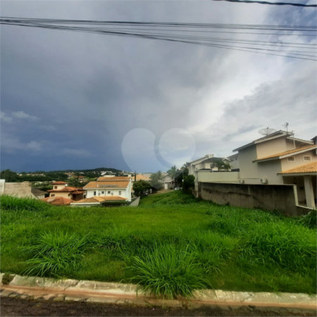 Lindo terreno a venda no condomínio Villaggio Capriccio