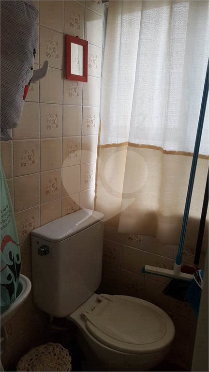 Apto 69 mt - 02 dormitorios - Sala - Cozinha 02 wcs -