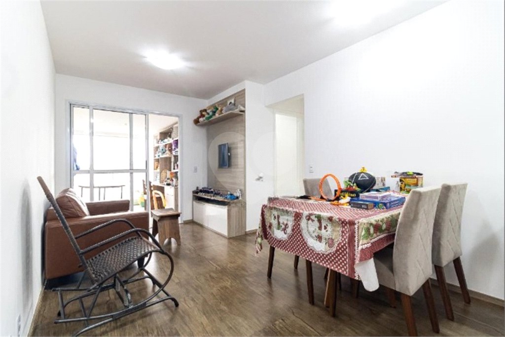 Apartamento de 02 dormitórios sendo 1 suíte