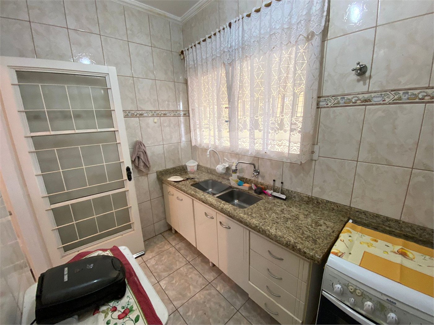 Casa térrea no Jardim Macarengo .