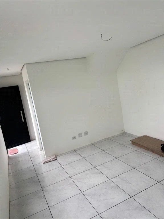 Casa à venda com 2 quartos no condomínio Sindona Parque 1, Cotia - SP