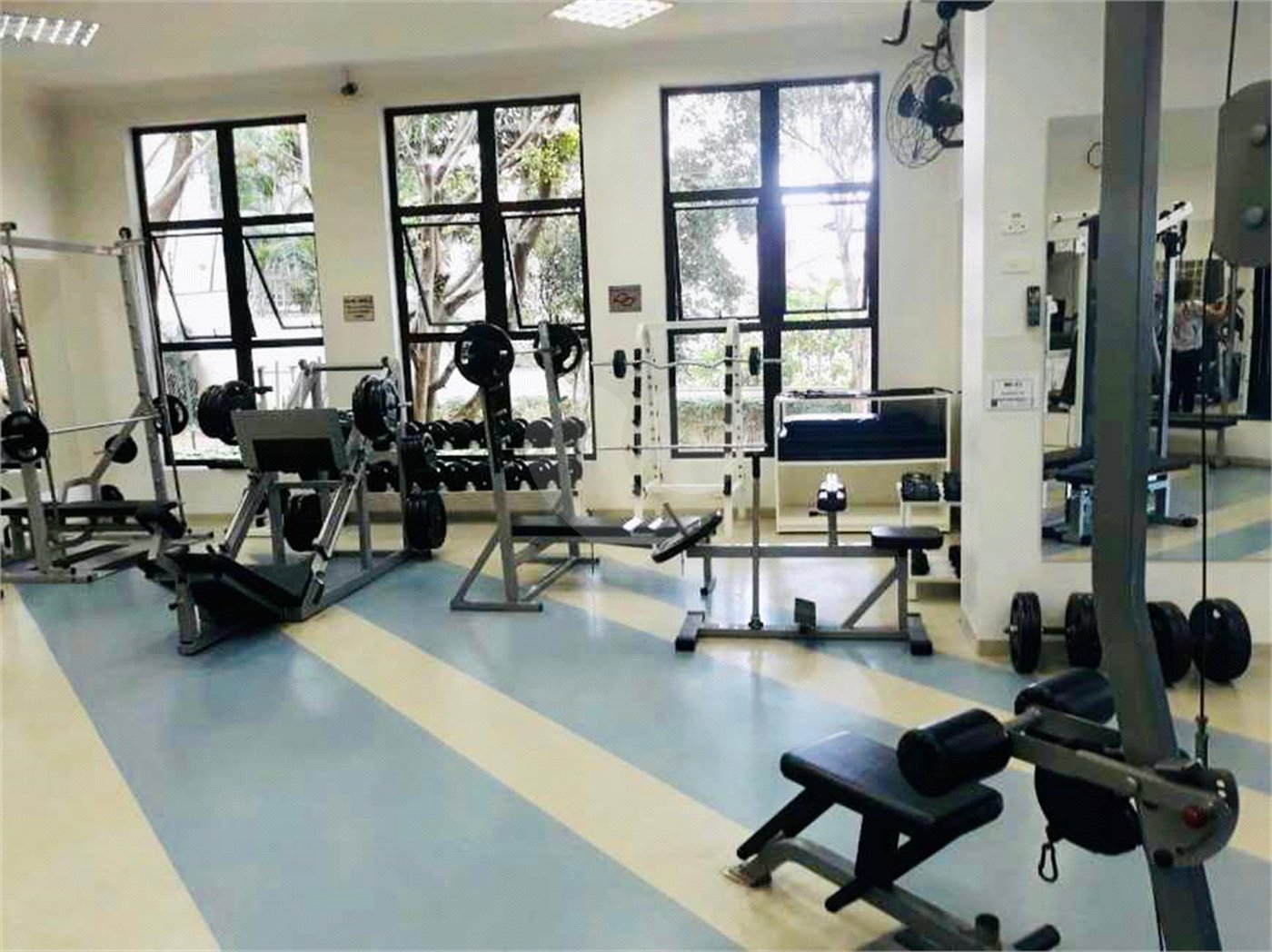 Apartamento à venda na Saúde de 500m² com 5 dormitórios, 4 suítes e 5 vagas