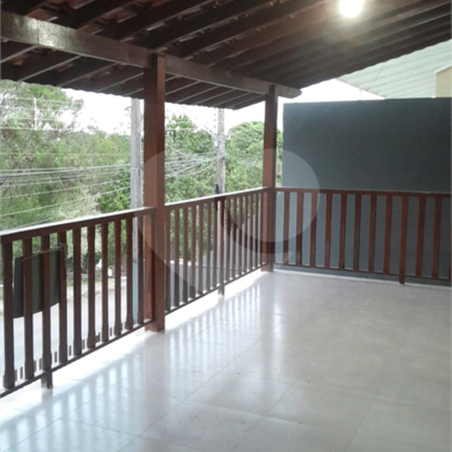 Sobrado à venda com 3 quartos, sendo 1 suíte, em Bosque, Vinhedo, SP