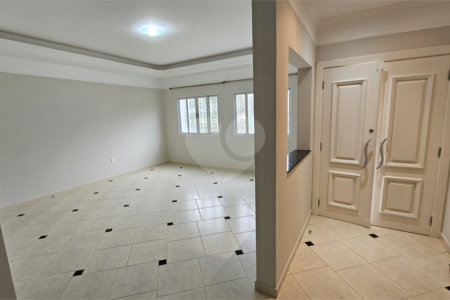Casa Locação e Venda Condomínio Portal de Itaici 04 Dormitórios 02 suítes