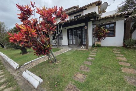 Venda Casa em Condomínio na Praia Rasa, Armação dos Búzios!
