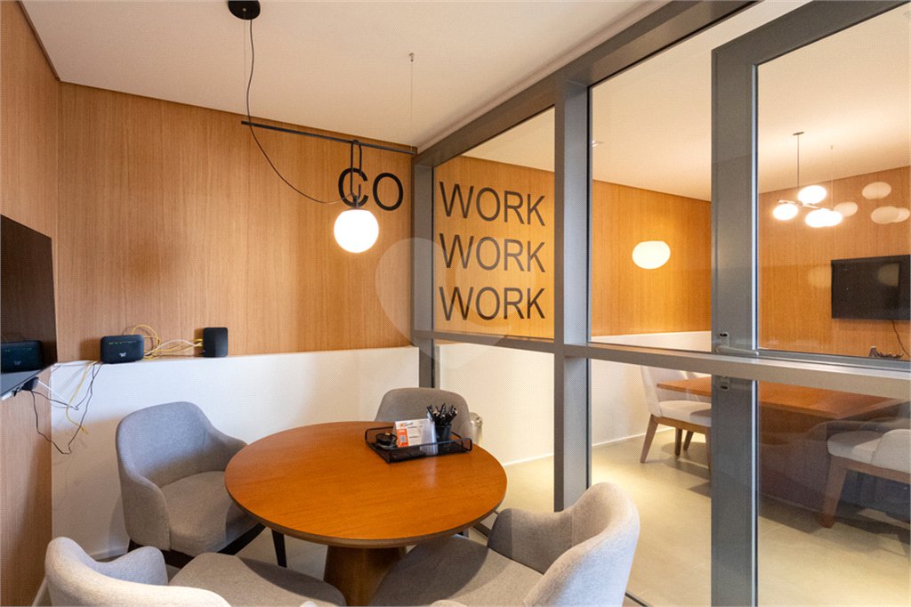 LINDO STUDIO DE 32M² PRÓXIMO DE TUDO