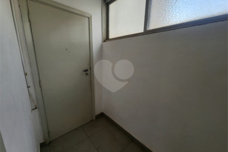 Apartamento no Edifício São Carlos