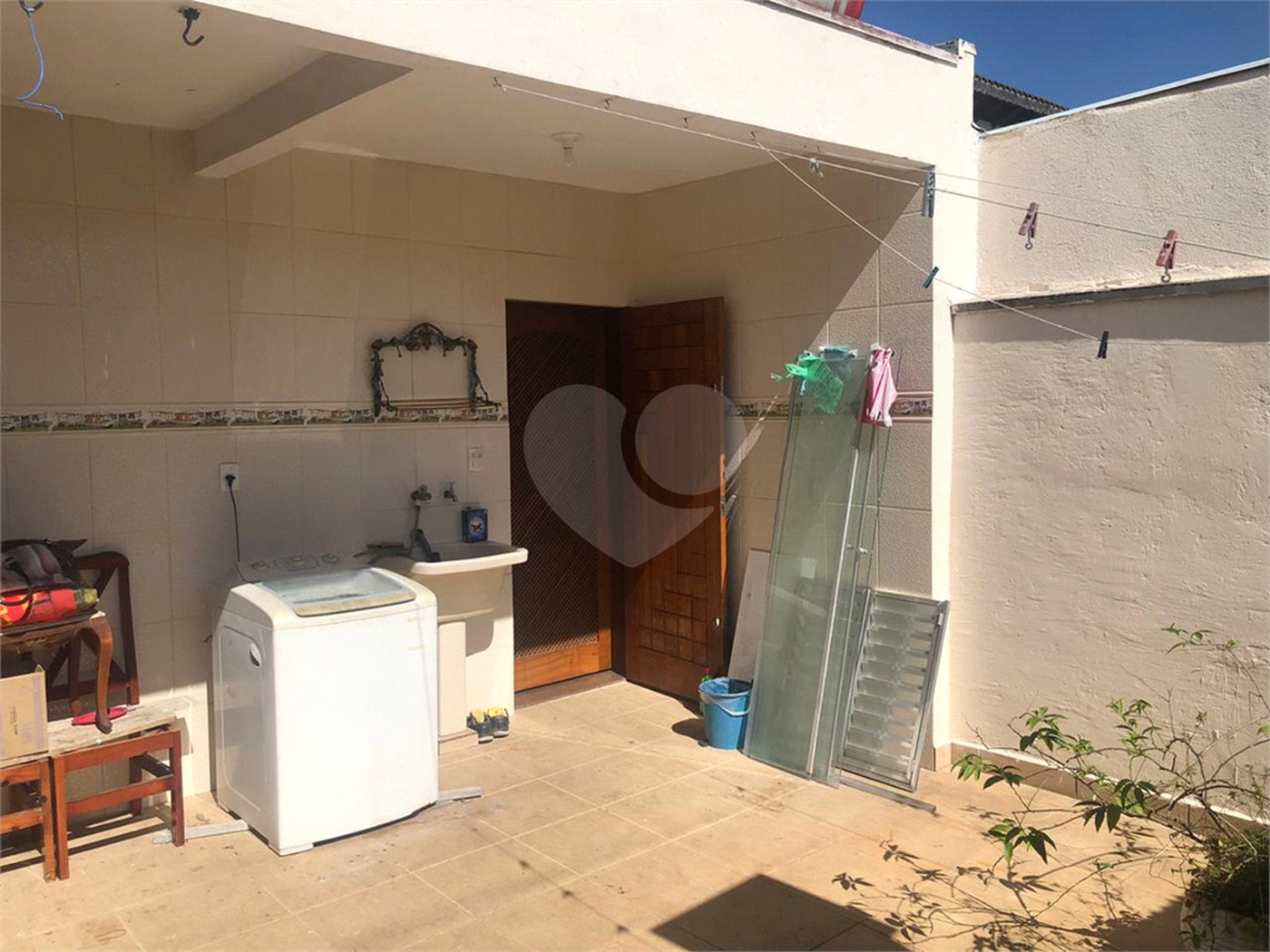 Sobrado completo e espaçoso em São Caetano do Sul | 3 Suítes | 5 a 7 Vagas de garagem