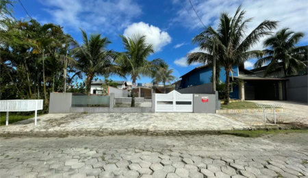 Casa à venda com 3 quartos, sendo 1 suíte, em Morada da Praia, Bertioga, SP