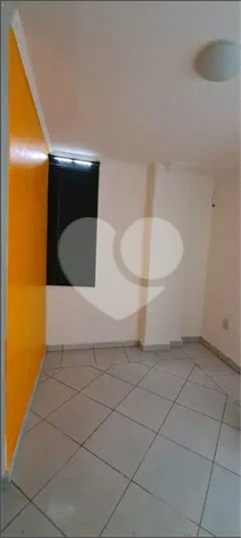 Studio / Kitnet No Centro em Frente ao Metrô