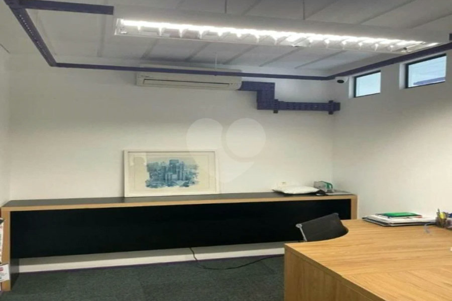 Sala comercial na Berrini, venha conhecer.