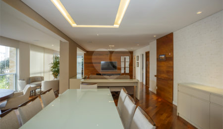 Apartamento à venda com 3 suítes em Campo Belo, São Paulo, SP