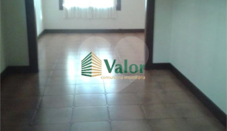 Casa à venda com 3 quartos, sendo 1 suíte,  em Parque Santa Mônica, São Carlos, SP