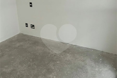 Apartamento com 95m² , 3 dormitórios , 2 vagas , à venda na Vila Prudente.